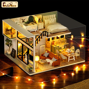 1: 24 DIY Dollhouse Kit (Comfortable Life)