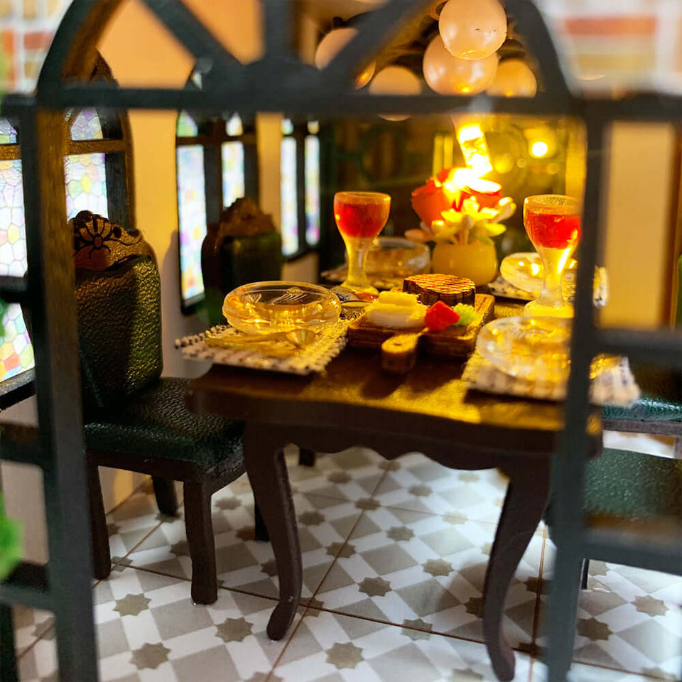 1:24 DIY Dollhouse Kit ( DREAMS COME TRUE)
