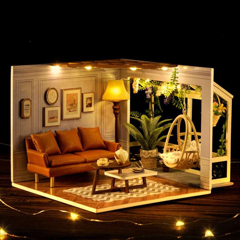 1: 24 DIY Dollhouse Kit (Warm Moment)