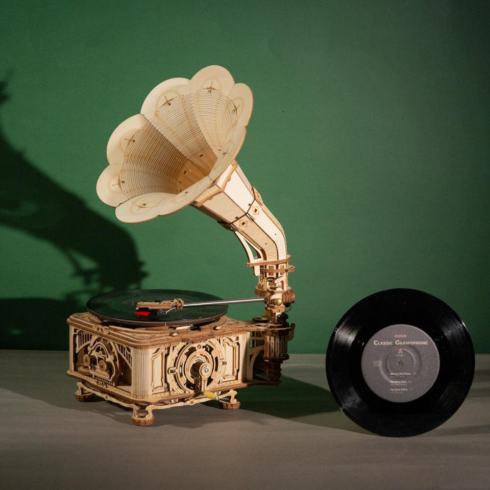 Wooden Model Classical Gramophone