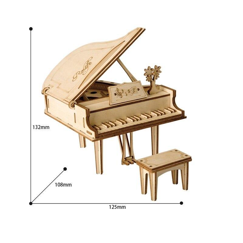 Model Wood Grand Piano