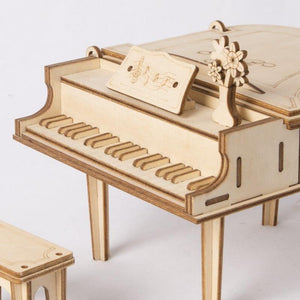 Model Wood Grand Piano