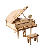 Model Wood Grand Piano