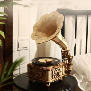 Wooden Model Classical Gramophone