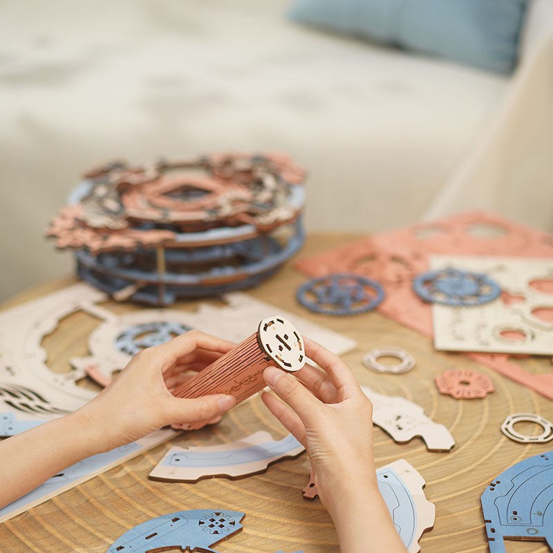 Romantic Note Wall Clock