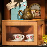 Alice's Tea Store DG156