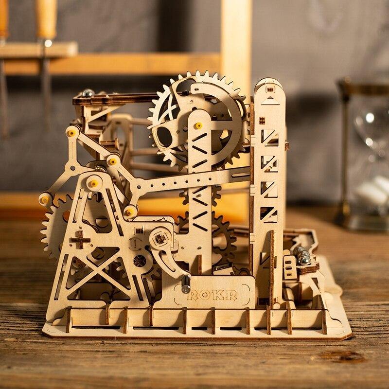 Wooden Model Log Circuit Lift Coaster