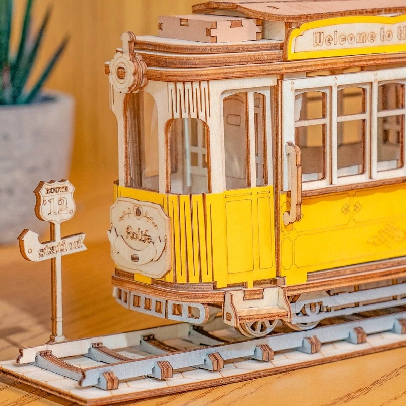 Wood Model Vintage Tram